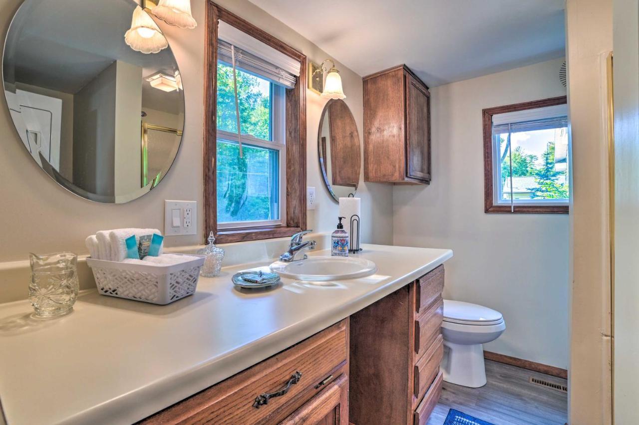 East Tawas Lakefront Getaway With Kayaks And Deck Exterior foto